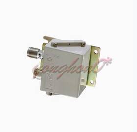 084g2114 Danfoss 1pcs New Pressure Transmitter Sensor