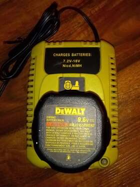Fp9116 Dewalt 7.2v-18v Ni-mh Ni-cd Battery Charger And