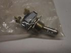 Lr107402 -22c4 1 Switch Toggle Nos E170607