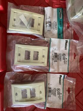 Cfpe4eiy Panduit Wall Plate Single Gang 4 Ports Ivory Data Face 10 Counts