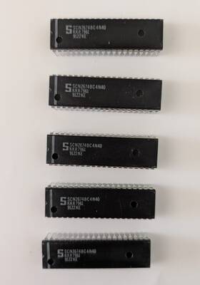 Scn2674bc4n40 Signetics 9122ke Advanced Video Display Controller Dip40