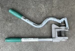 Greenlee 710 Metal Stud Punch Tool 1-11/32" Hole 1" Conduit Knock Out Usa. Fixed Price $79.95.