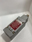 Honeywell 102ML1-E1 Precision Limit Switch For Hazardous Loc Top Plunger Nnb. Fixed Price $369.99.