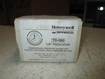 Honeywell TD-090 Tridicator Temperature, Pressure Gauge. Fixed Price $64.33.