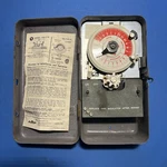 Amf Paragon 4006-21S Time Switch Clock Operated 208 240V Vintage Untested. Fixed Price $26.00.