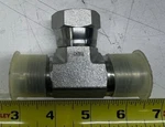 6600-12-12-12-FG Brennan Hydraulic Branch Tee Fitting 3/4" Fjic Swivel. Fixed Price $9.21.