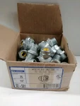 Box Of 25 New Old Stock! Oz/gedney 1/2" Watertight Se/uf Cable Connectors SE-501. Fixed Price $106.21.